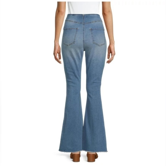 Flare Leg Stretchy Pull on Jeans Women’s Large 11-13 Pull-On - Picture 4 of 8